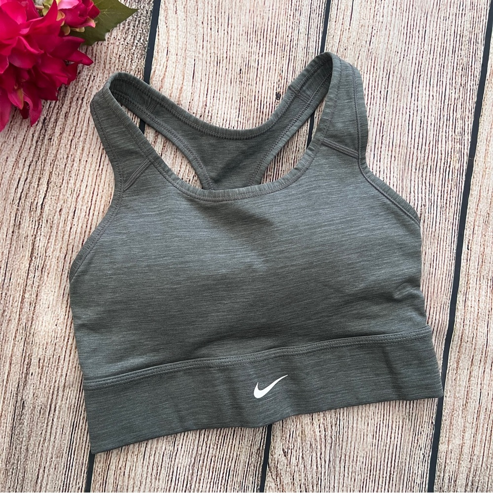 F1 - NIKE dri-fit gray sleeveless racerback activewear women's sports bra MEDIUM